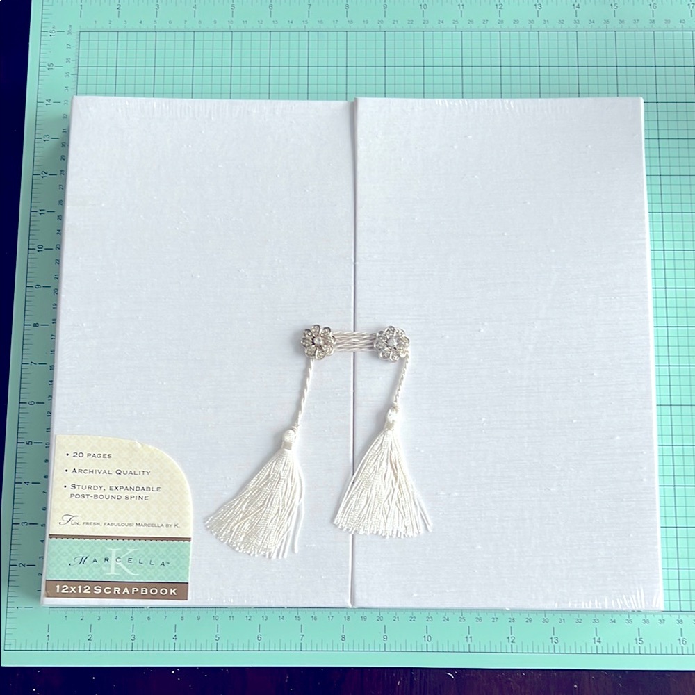 NEW K&Company Scrapbook